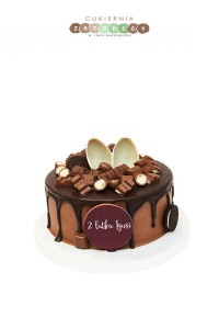  Tort Klasyczny z Czekoladkami