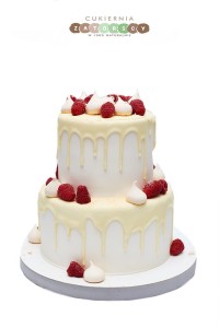 Tort Drip Cake Owoce i Bezy Dwupiętrowy