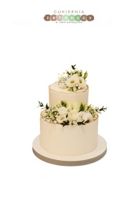 Tort z Żywymi Kwiatami Białymi