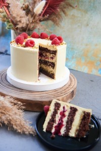  Tort  Pistacjowy z Soczystymi Malinami