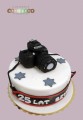 tort-z-aparatem-fotograficznym-uodziny-zamowienia-online-dostawa-cukiernia-krakow-zatorscy-naturalne-skladniki-smak-amaretto.jpg