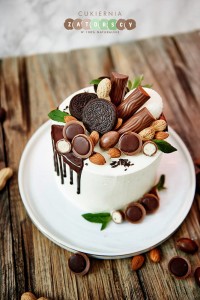  Tort z Czekoladkami i Miętą 