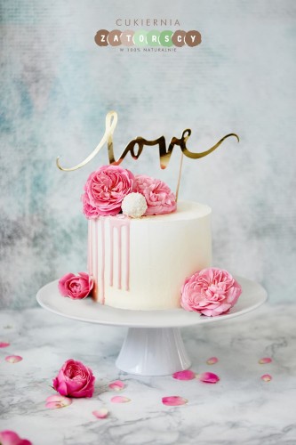 tort-kobiecy-z-zywymi-kwiatami-cukiernia-krakow-zatorscy-zamowienia-online-dostawa-do-domu-bomba-owocowa-naturalne-skladniki.jpg